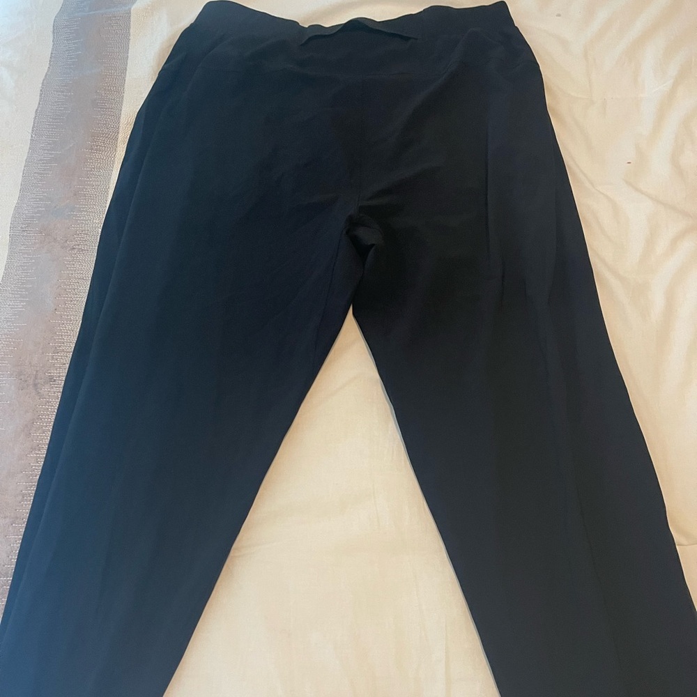 Black lululemon joggers
